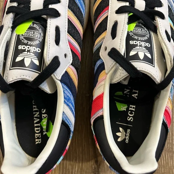 Adidas Sambae Striped Sneakers (Women 8.5) - Picture 5 of 8